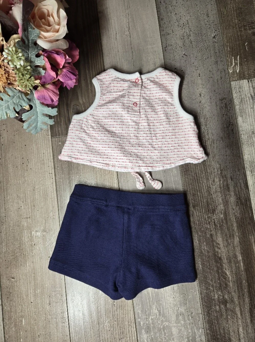 Baby Girl Red‑Striped Top & Navy Shorts Set – Size 12m / 6–12m